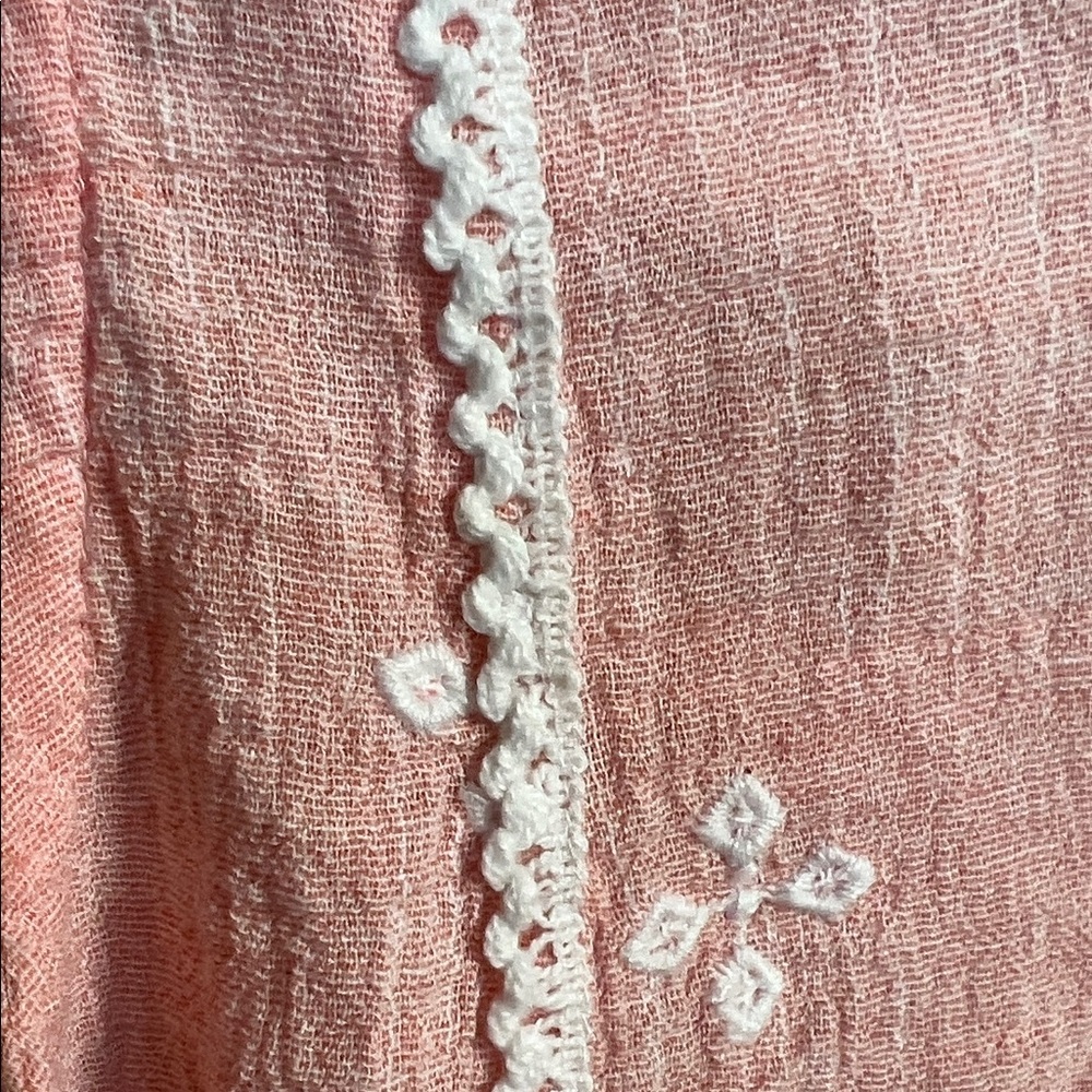 Peach Sleeveless Embroidered eyelet Top - Picture 3 of 6